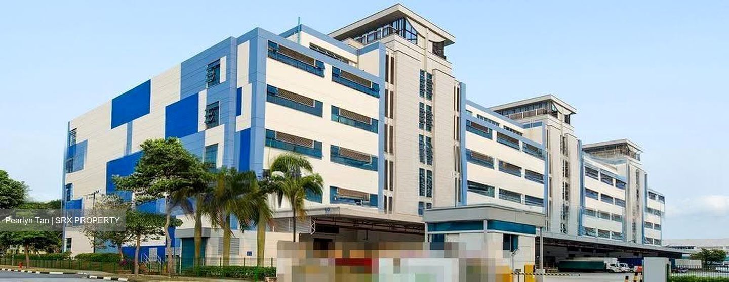 Pandan Crescent (D5), Factory #640252601